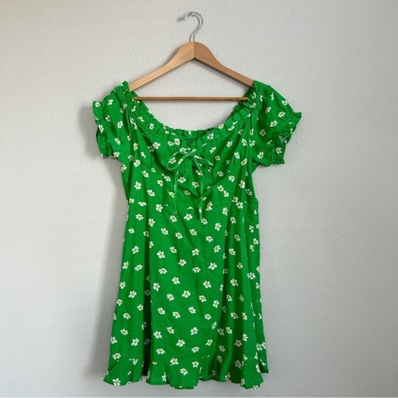 Urban Outfitters Dresses & Skirts - NWOT URBAN OUTFITTERS // Magpie Green Daisy Off Shoulder Dress, Size L